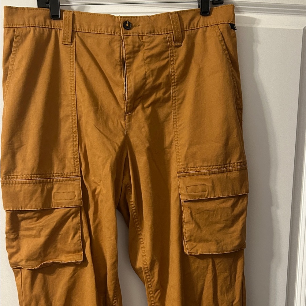 Timberland Men's Cargo Pants in Mustard Yellow - Picture 4 of 4